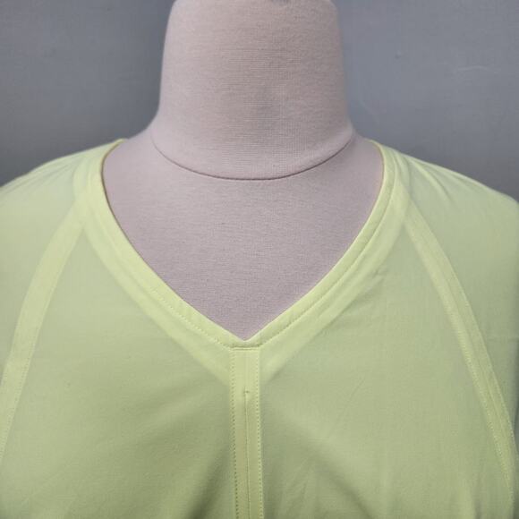 ATHLETA BOULEVARD V-NECK TEE T-SHIRT Size 1X Neon Yellow Green - Picture 2 of 10